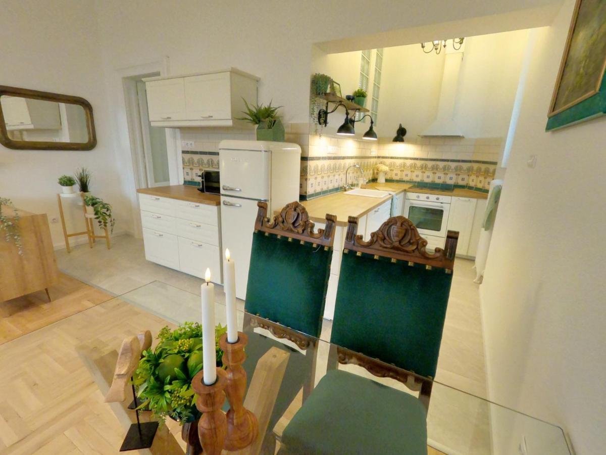 Green Hill Apartment Budapest Eksteriør bilde